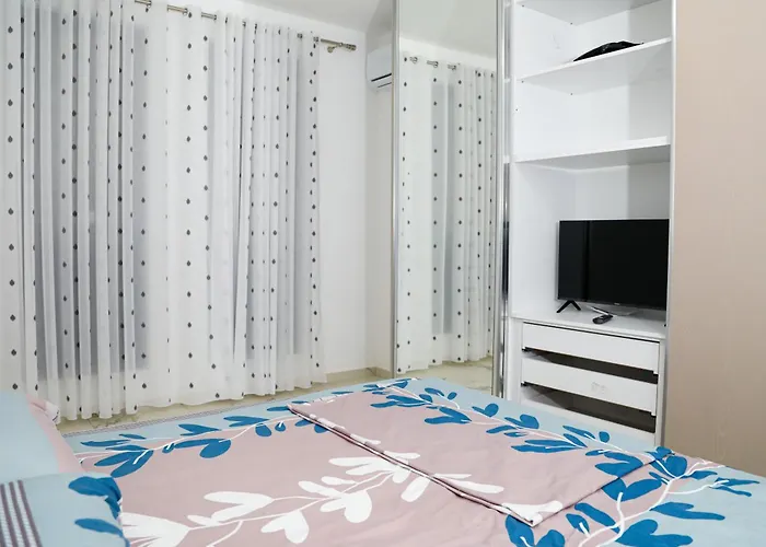 Apartment Blu Orik Vlorë